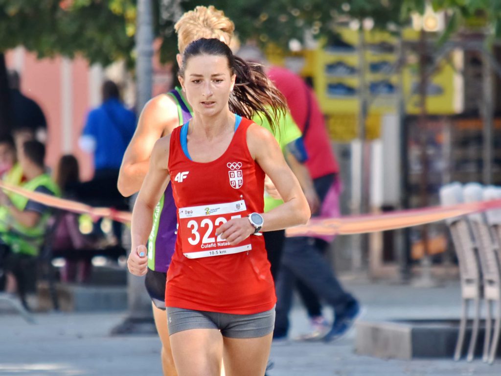 female-marathon-runner